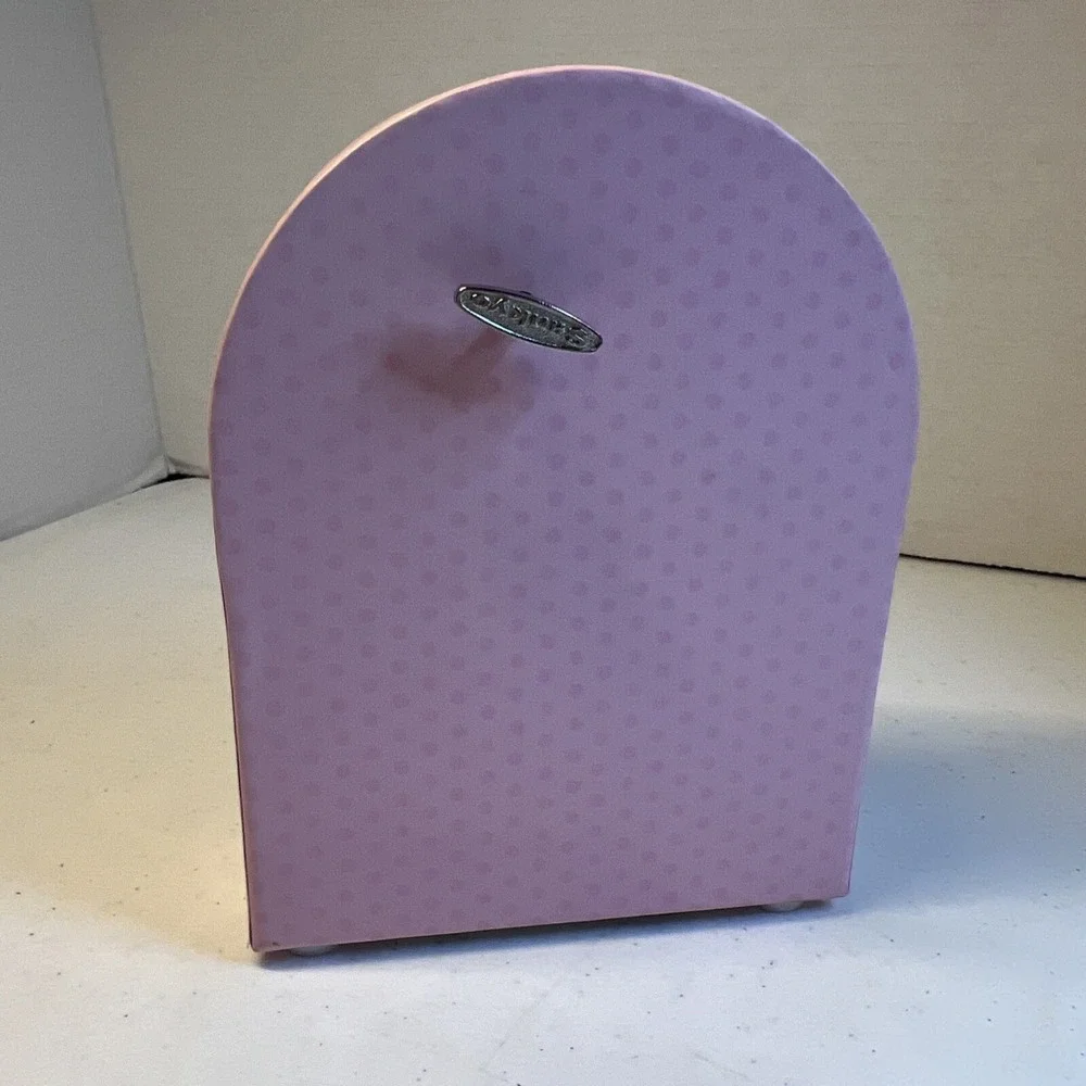 Hallmark Wind-up Music Box Animated Plays 